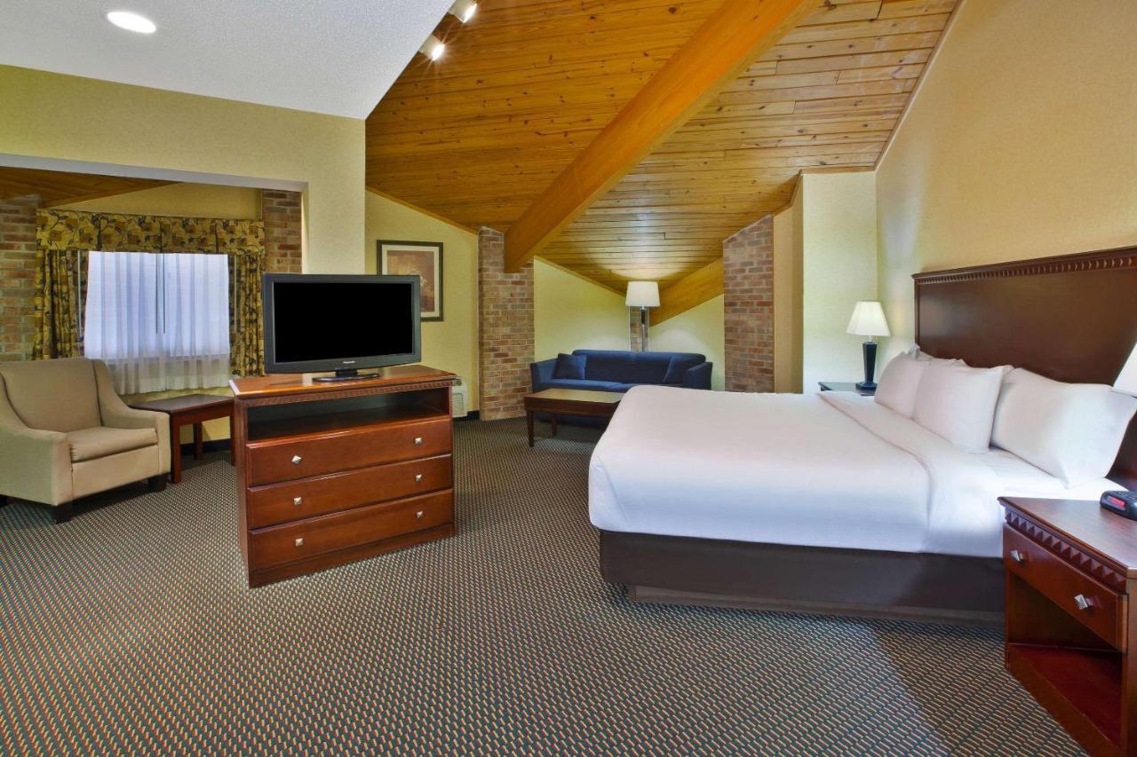 Quality Inn Marshall Near I-69 Экстерьер фото