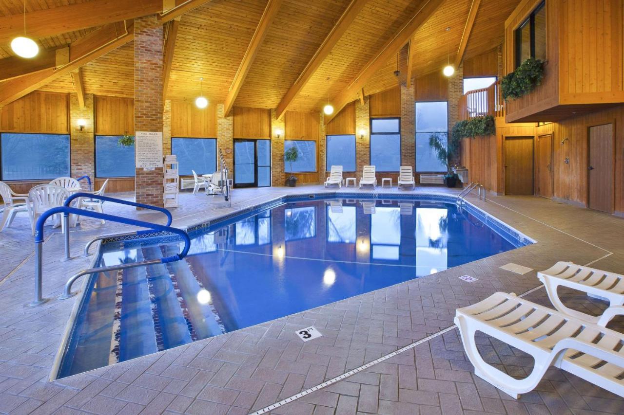 Quality Inn Marshall Near I-69 Экстерьер фото