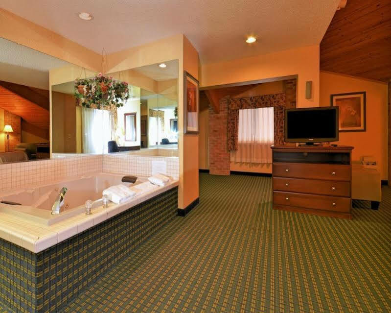 Quality Inn Marshall Near I-69 Экстерьер фото